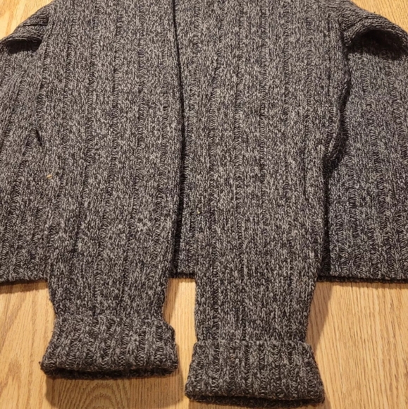 Eddie Bauer Men's Sweater Size: Large 1/4 Button Lambswool Blend - Picture 10 of 10